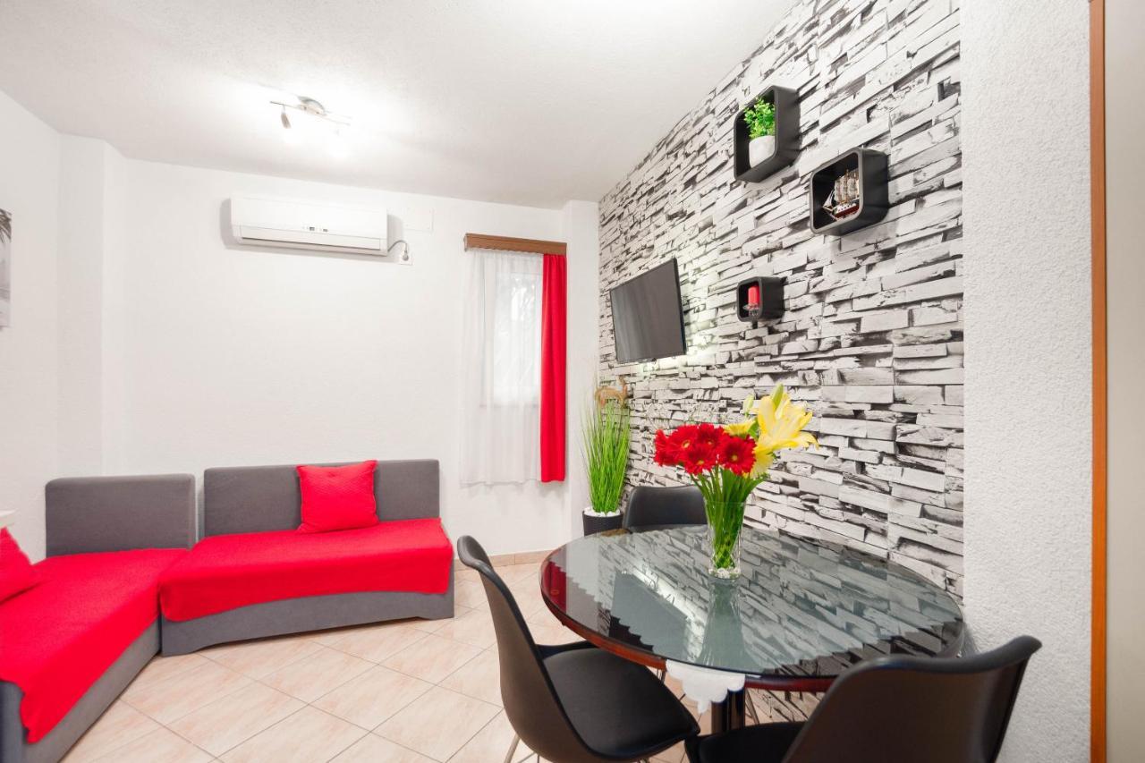 Apartment Kokolo Спліт Екстер'єр фото