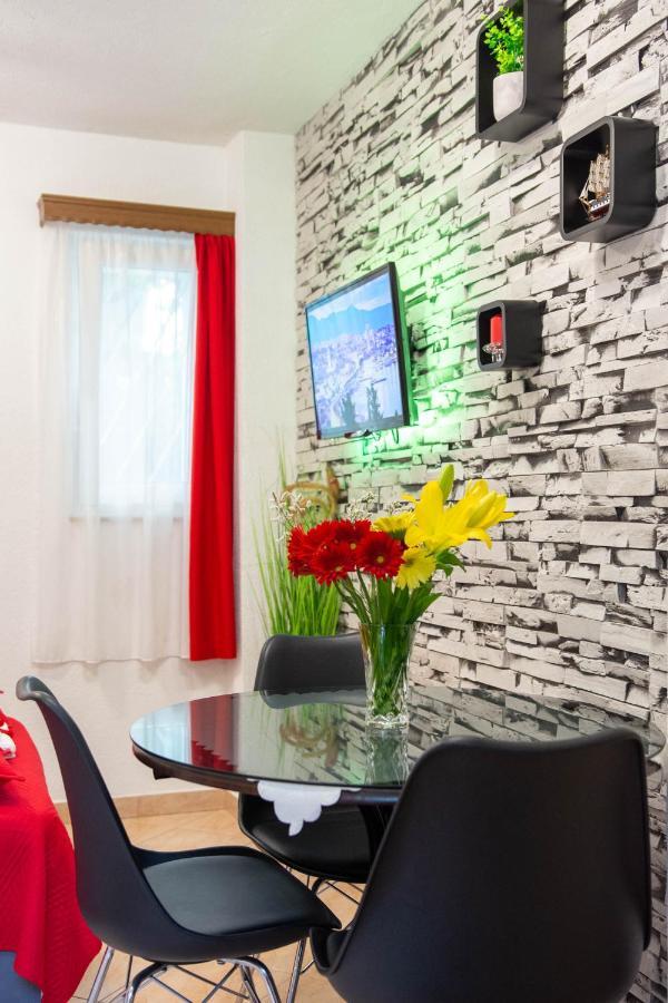 Apartment Kokolo Спліт Екстер'єр фото