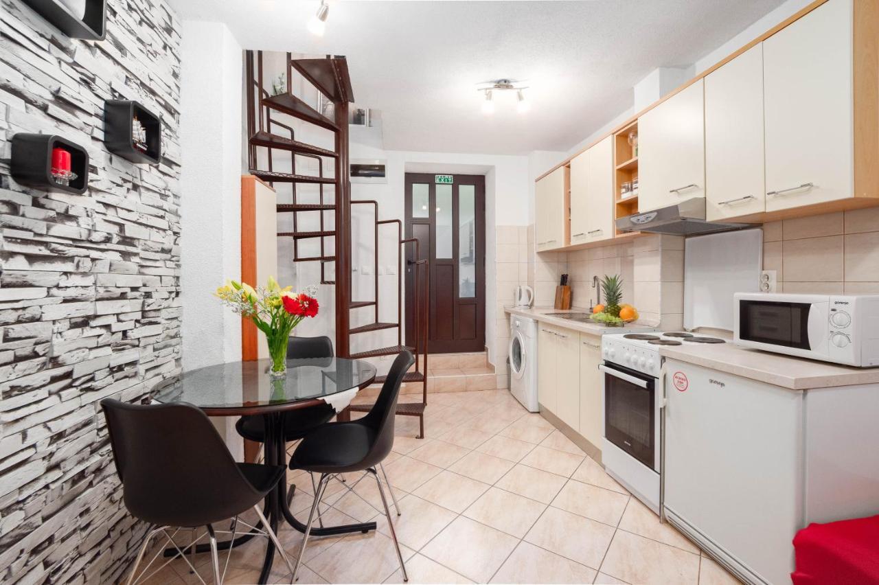 Apartment Kokolo Спліт Екстер'єр фото